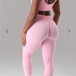 Alphalete pump Leggings mid rise medium